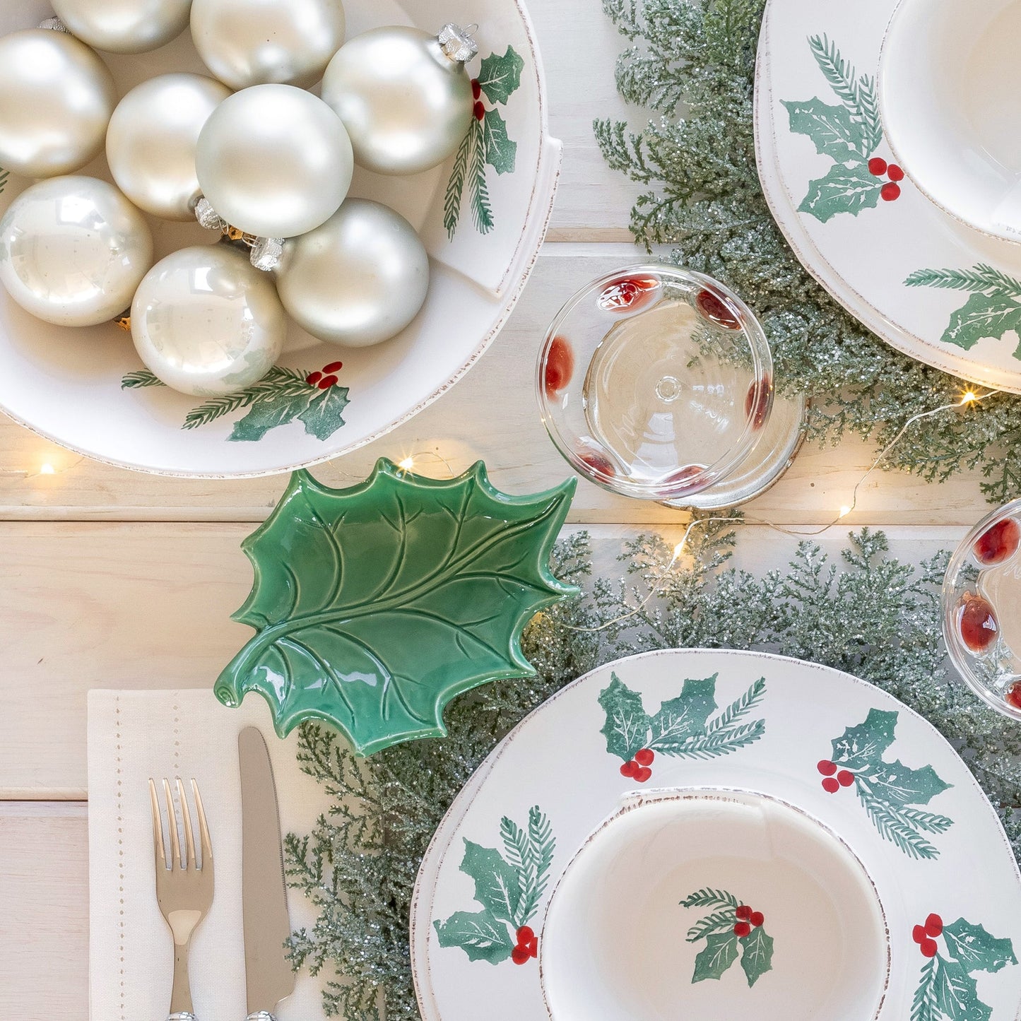 Vietri Lastra Evergreen - Figural Holly Bowl - Small