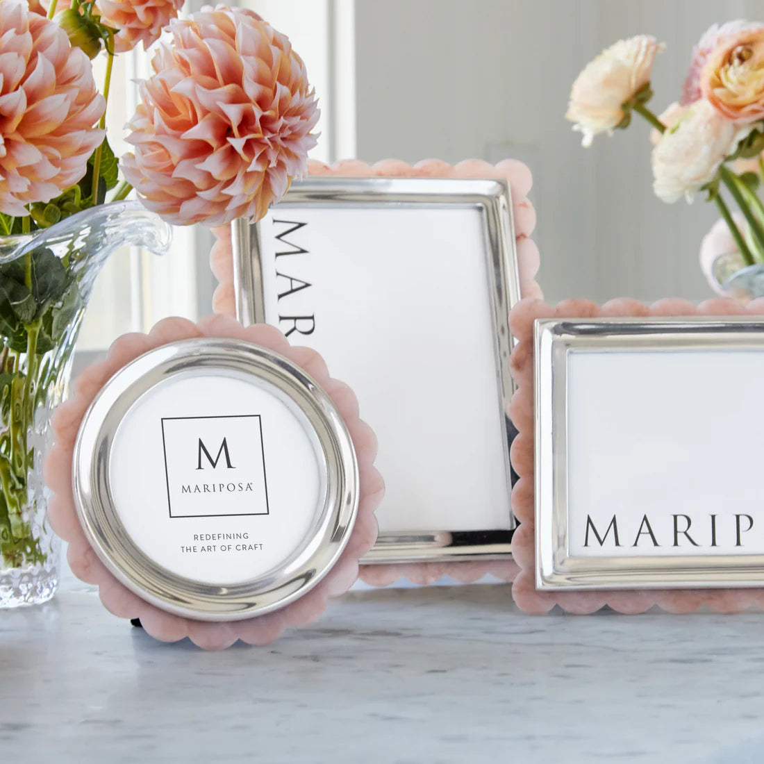 Mariposa 4x6 Pink Acrylic Scallop Frame