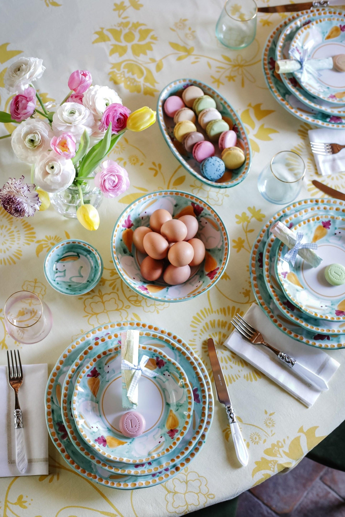 Vietri Campagna Coniglio (Bunny) Oval Platter