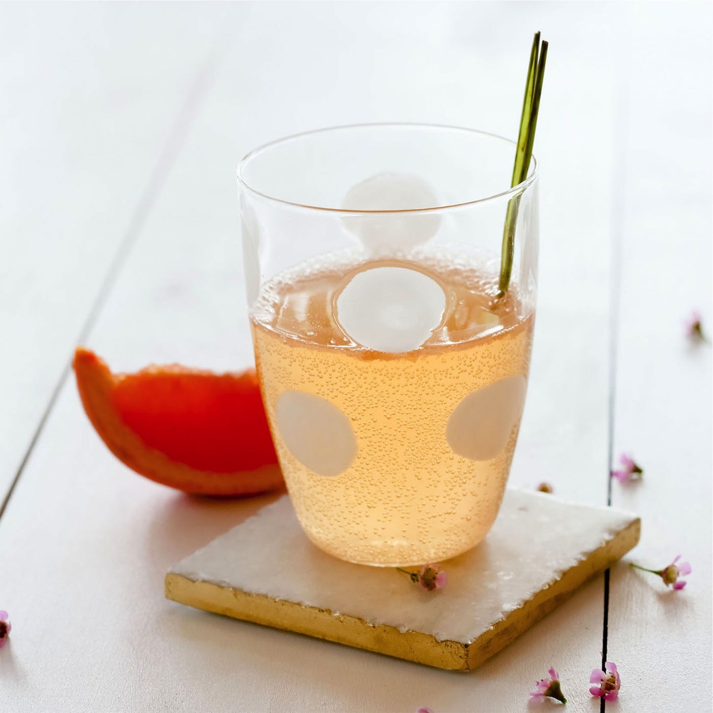 Vietri Drop Tumbler Tall - White