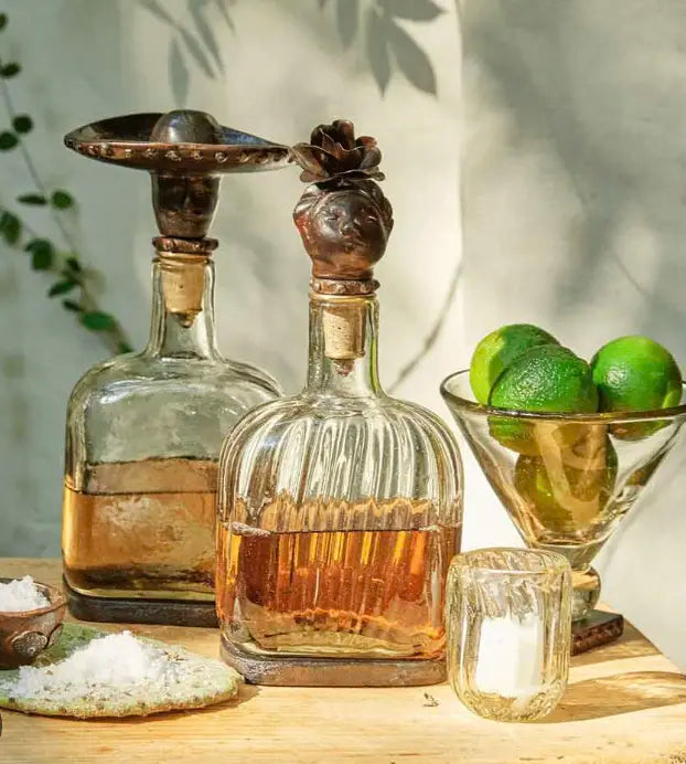 Decanters, Carafes & Pitchers