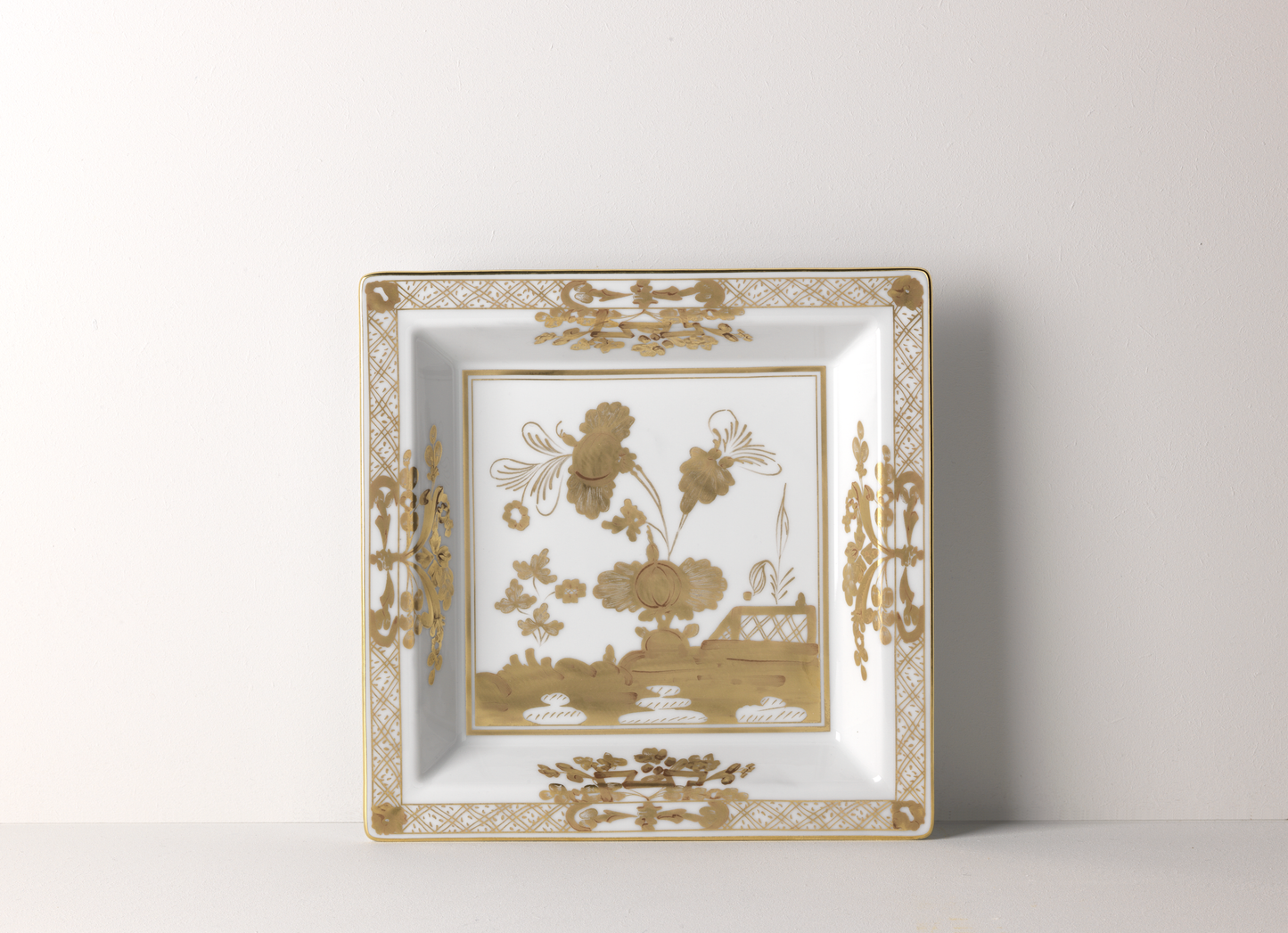 Ginori 1735 Oriente Italiano Change Tray - Large Square - Aurum (White w/Gold)