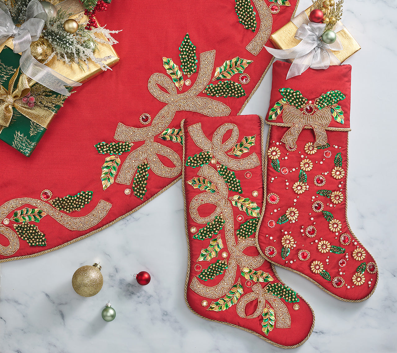 Kim Seybert Tree Skirt: Tidings in Red, Green & Gold