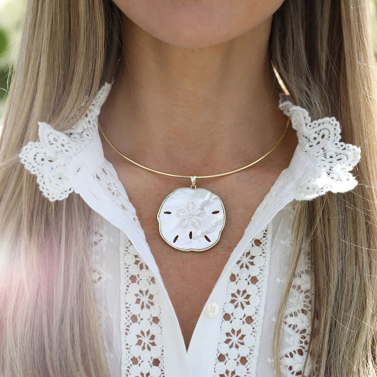 ASHA Sand Dollar Pendant + Neck Wire