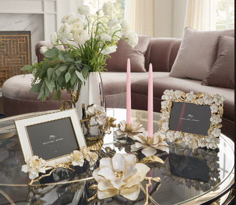 Frames & Decor