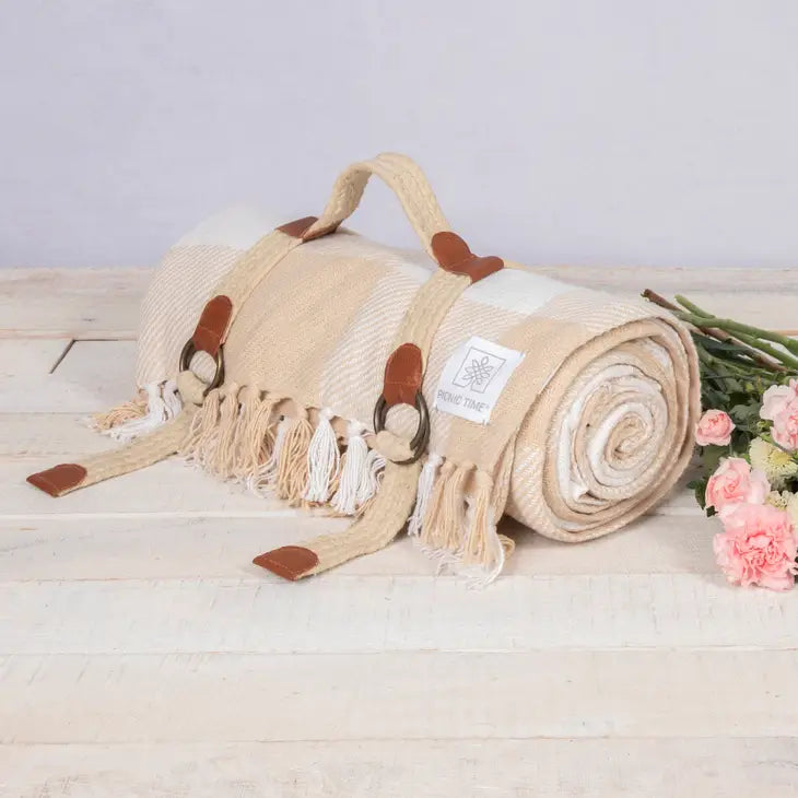 Picnic Blanket: Montecito with Harness - Beige Gingham