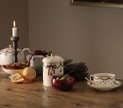 Royal Copenhagen Star Fluted Christmas Dessert Plate 7.5 inches