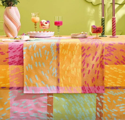 Garnier Thiebaut Mille Sources Berlingot Jacquard Tablerunner