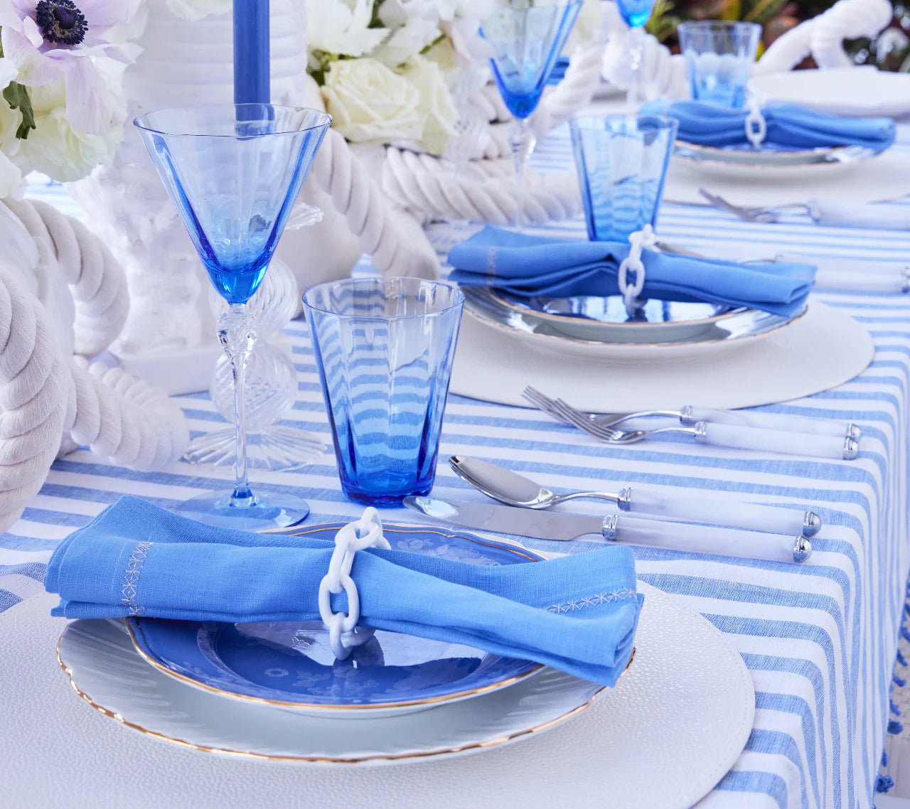 Kim Seybert Napkin Rings: Enamel Chain Link in White, Set of 4