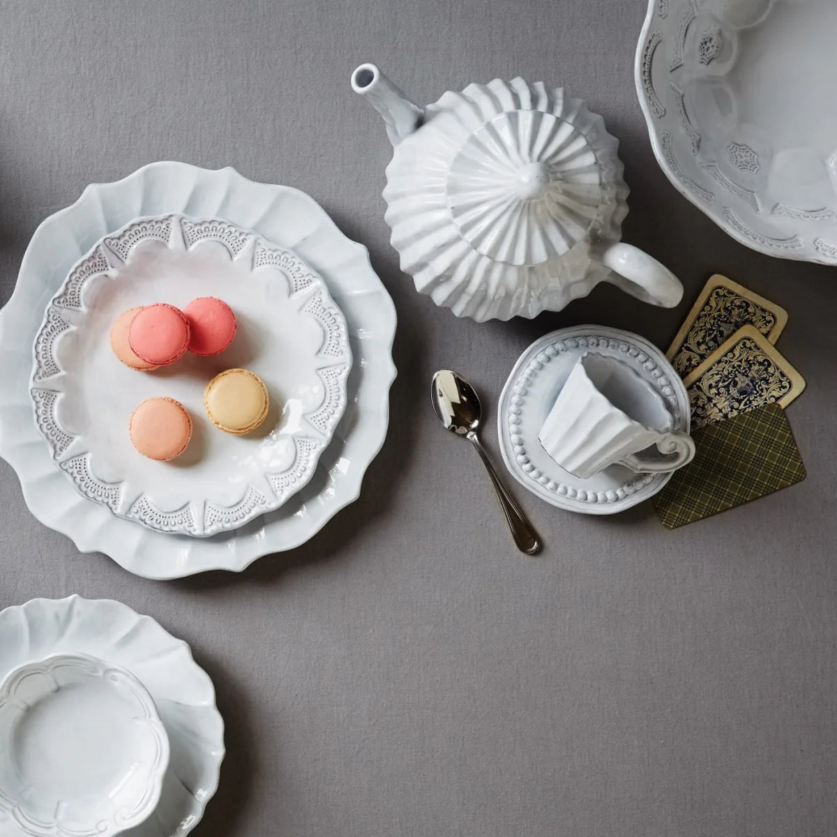 Vietri Incanto Lace Medium Serving Bowl - White