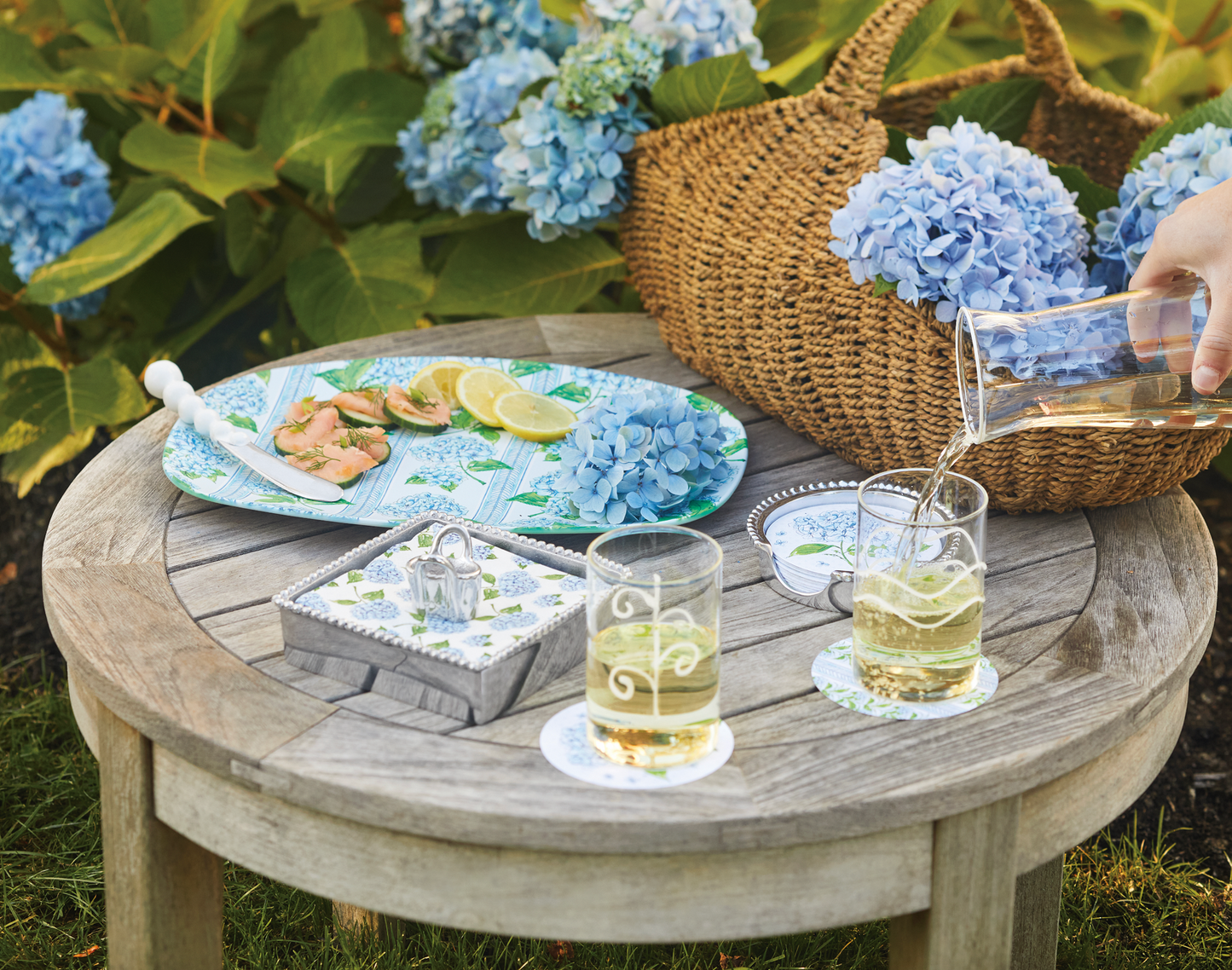 Mariposa Platter - Hydrangea