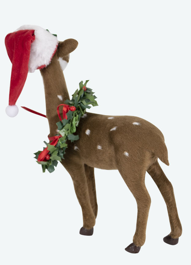 Byers Choice Animal: Reindeer with Wreath