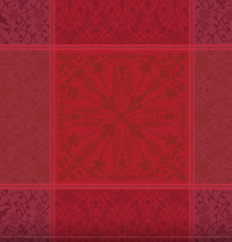 Garnier Thiebaut Cassandre Grenat Napkin